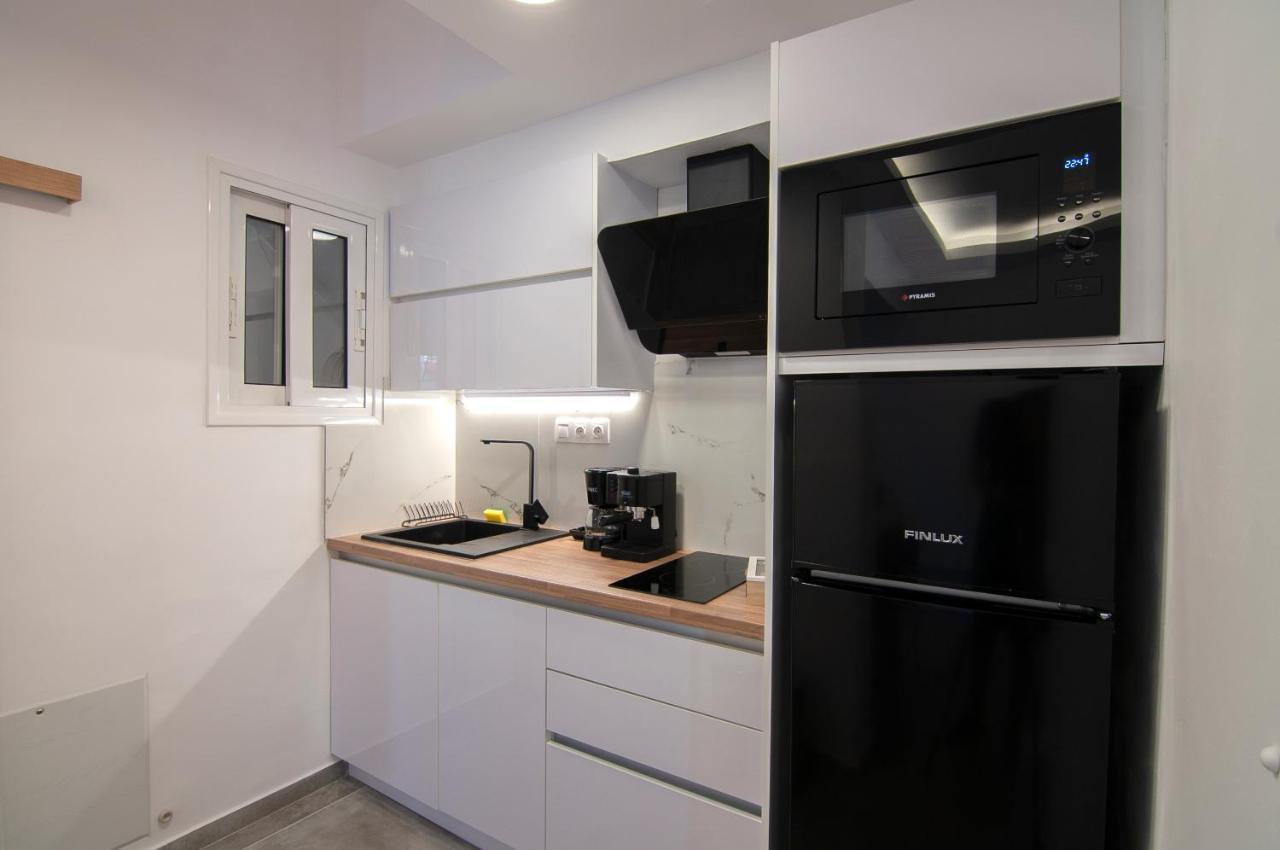 Cozy Modern Studiο _ Near The Center Of Apartment *