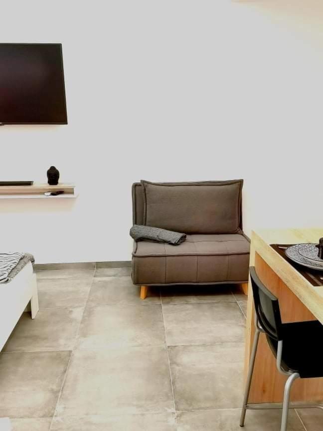 Cozy Modern Studiο _ Near The Center Of * Athens